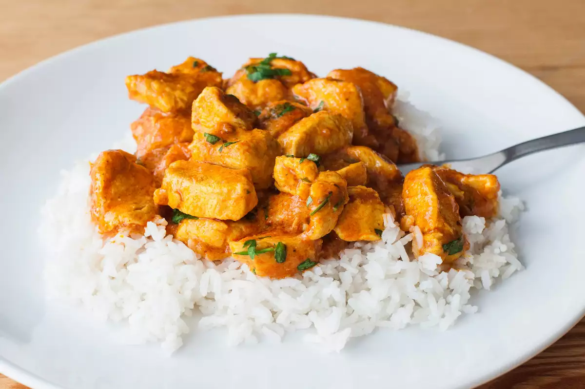 Poulet au Curry : Un Voyage Culinaire Authentique